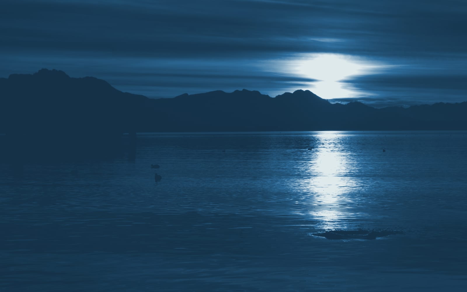 Chiemsee — Fotomotiv im See-Blau-Look