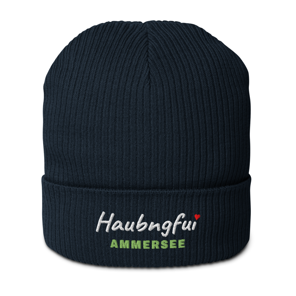 Gestrickte Beanie NELSON mit gesticktem Haubngfui-Schriftzug und Seename Ammersee in Oliv